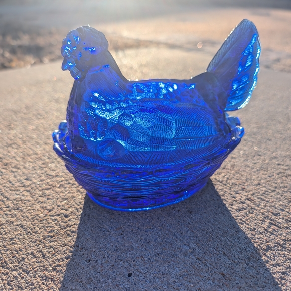 Blue Glass Hen Covered Dish - Picture 2 of 4